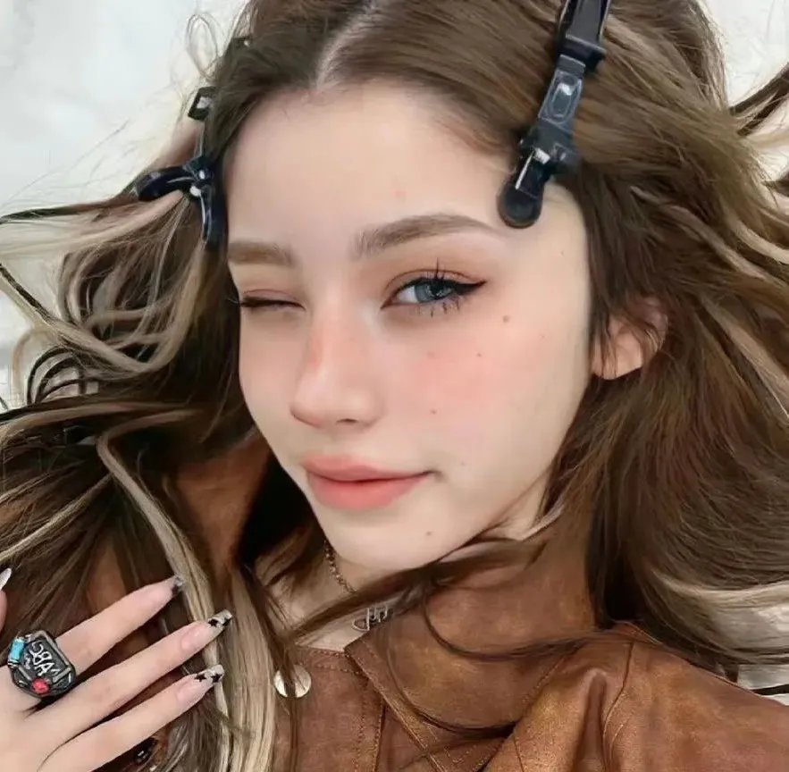 茱莉小姐